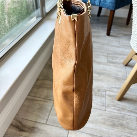 Vince Camuto Jenni Leather Shoulder Tote Purse Double Gold Chain Strap C… - Picture 7 of 16